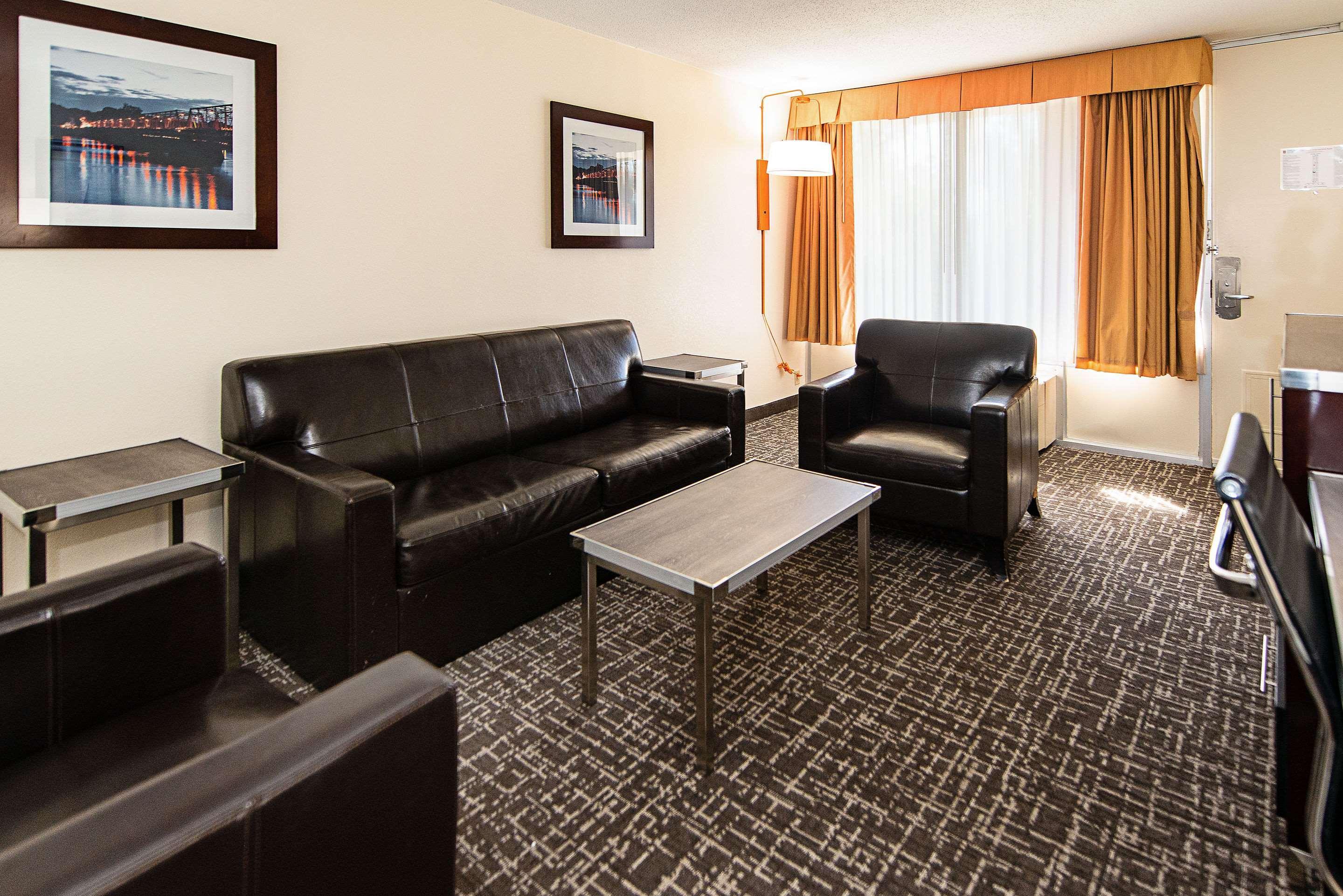 New Hope Inn & Suites Εξωτερικό φωτογραφία