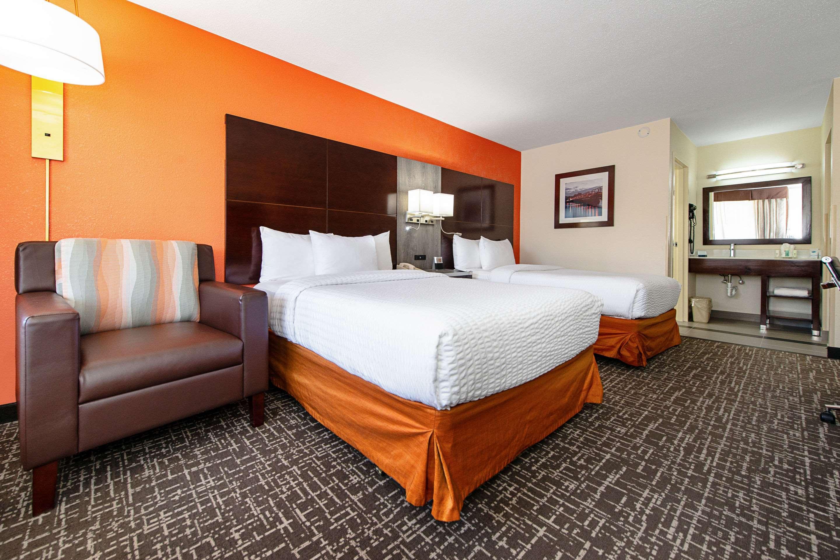 New Hope Inn & Suites Εξωτερικό φωτογραφία