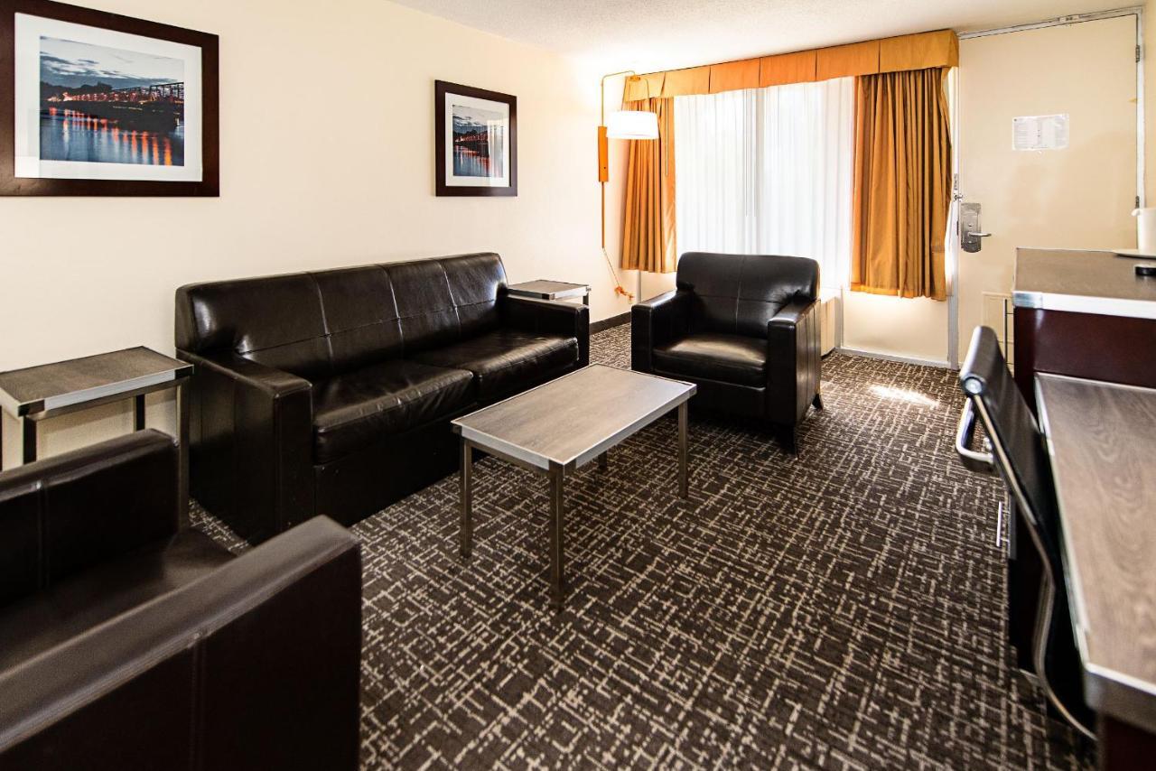 New Hope Inn & Suites Εξωτερικό φωτογραφία